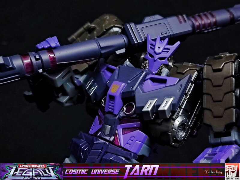 In Hand Image Of  Transformers Legacy Evolution Tarn Toy  (7 of 11)